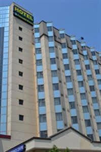Niagara Plaza Hotel By Fairbridge Exteriör bild